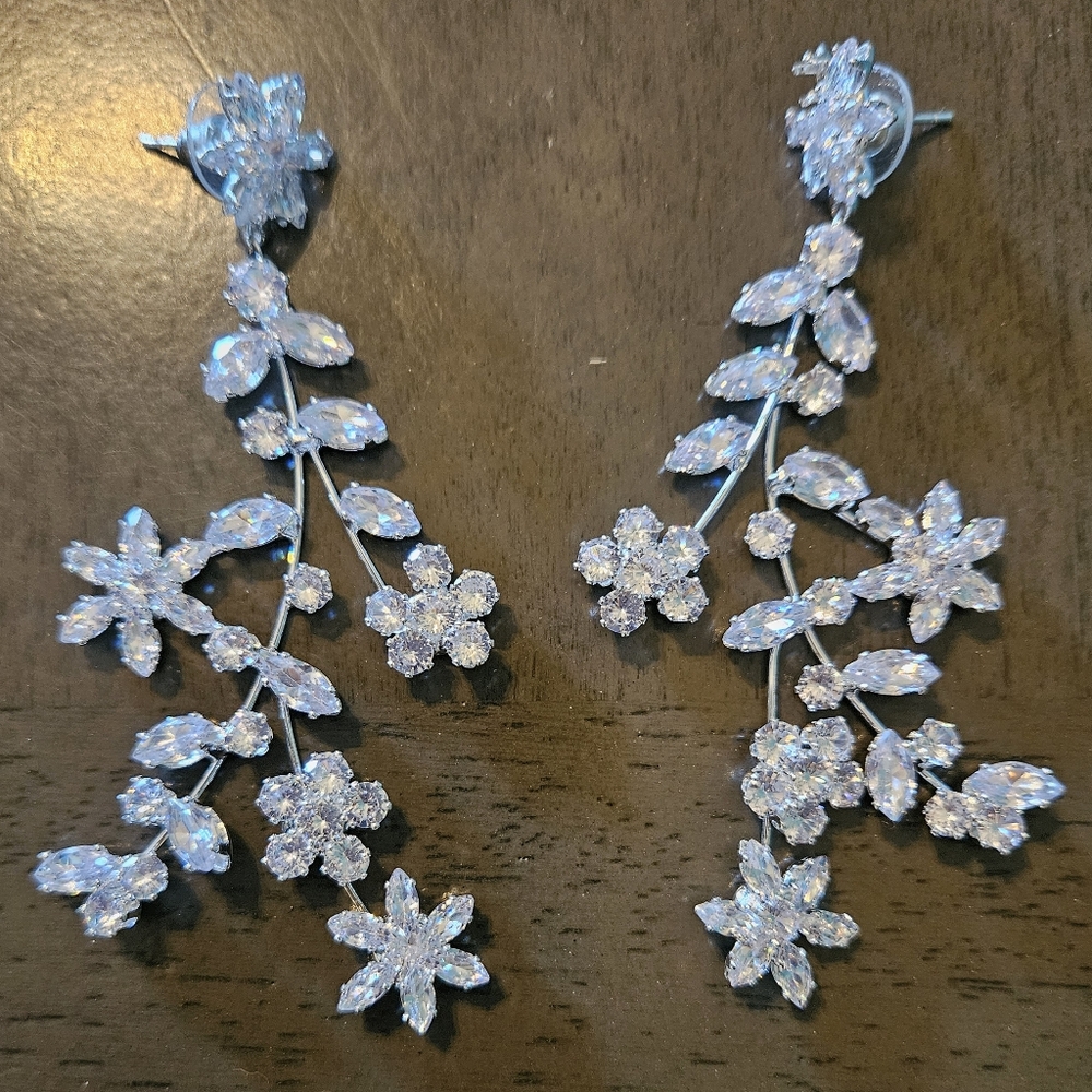 Long Clear Stone Silver-toned Flower Earrings For Formal Wedding Prom